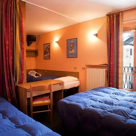 Hotel La Piazzetta 3*