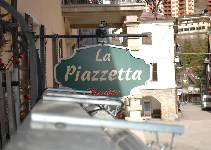 La Piazzetta 3*